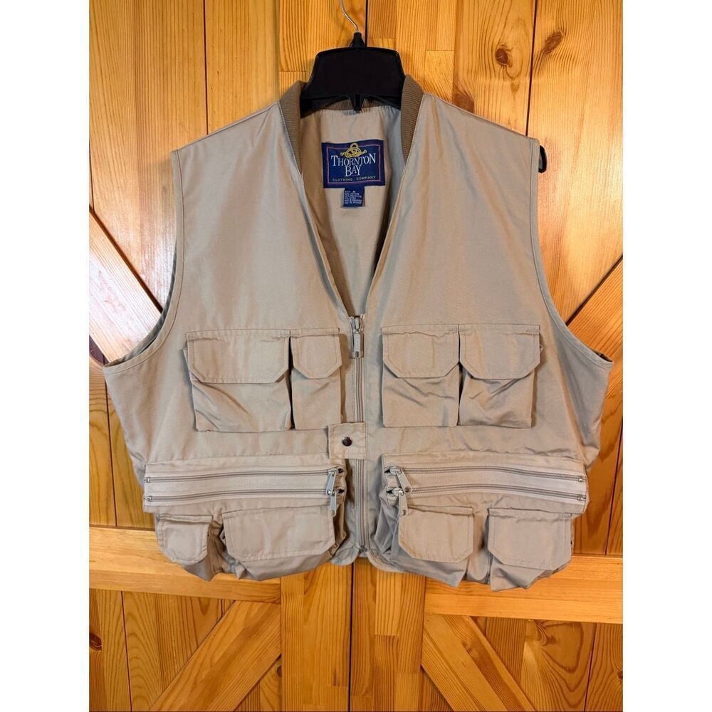 VINTAGE Thornton Bay Men’s Tan Fly Fishing Vest READ Size Medium (6350)